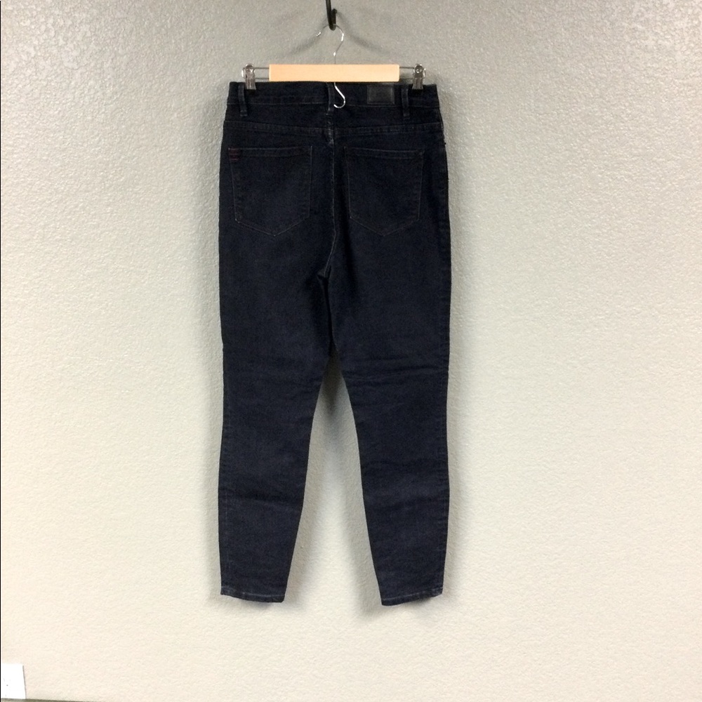 UO Super High Rise Waist Dark Denim